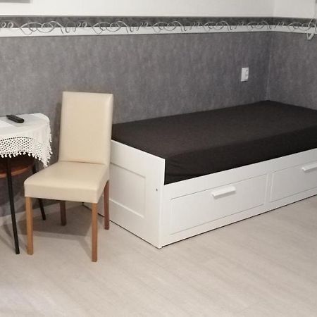 Radek Vendeghaz Es Apartman Halászi 外观 照片
